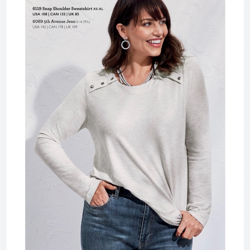 CAbi 6119 Snap Shoulder Sweatshirt Dove Ivory Womens Size Small Lounge Relaxed